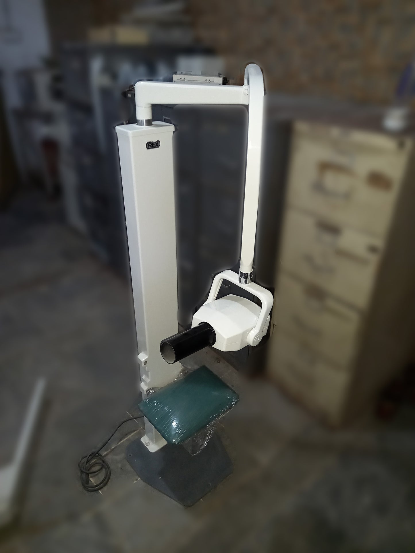 OSADA Vertical Stand Dental X-Ray Made in Japan